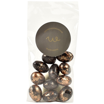 Black amber almonds - flatpose